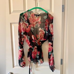 ❤️💗🌹Betsey Johnson Vintage Y2K 💯 Silk Georgette Wrap Top Size 4🌹💗❤️